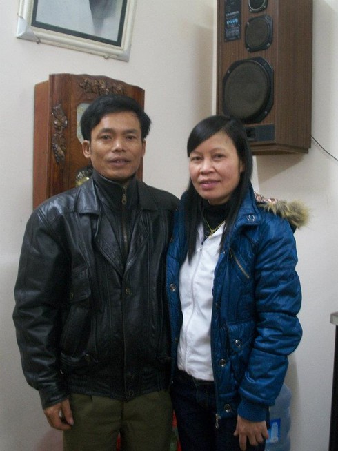 Tìm ân nhân giúp đẩy xe 120km: Người cha nghẹn ngào lên tiếng - ảnh 1