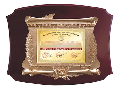 Vụ “bán chứng nhận” thẩm mĩ viện uy tín: Công ty AHC có “chạy làng”? - ảnh 1