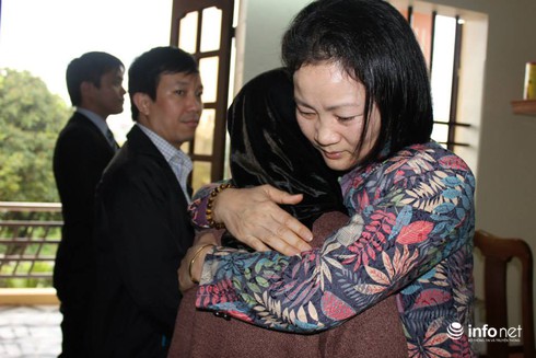 Nghẹn ngào bên thân nhân liệt sĩ Gạc Ma - ảnh 1