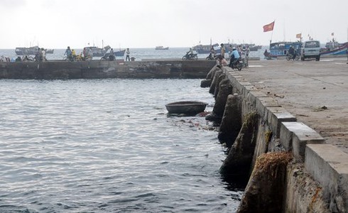 Cử tri kiến nghị tập trung đầu tư các dự án phục vụ kinh tế biển - ảnh 1