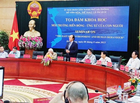 Nhiều học giả lên án Trung Quốc