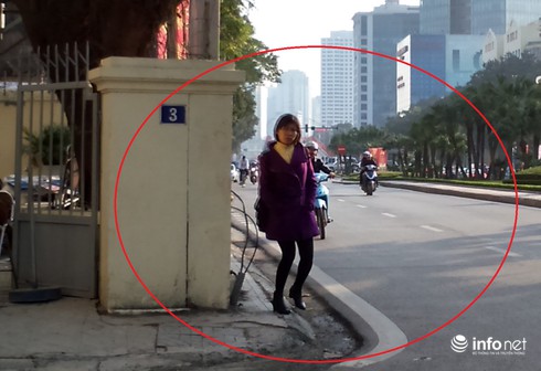 “Công trình chiếm vỉa hè vững vàng, niềm tin vào chính quyền sở tại sẽ lung lay