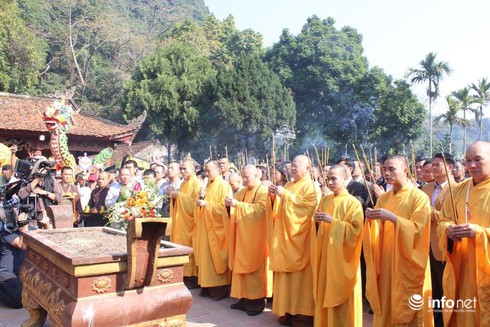 Khai hội chùa Hương: Đã vãn