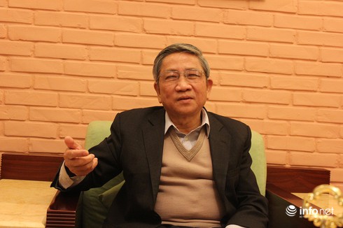 GS Nguyễn Minh Thuyết: Chính khách làm hình ảnh mà đóng kịch, kiểu gì cũng hở - ảnh 2