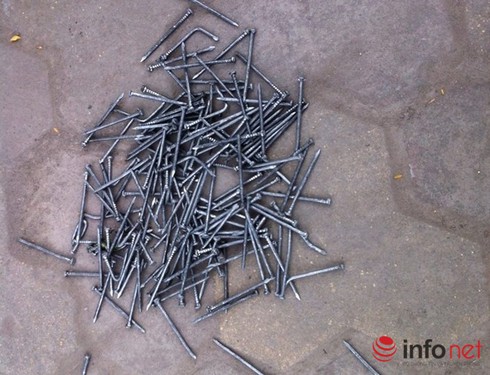 Xe tải cán vào đinh làm chết 3 người: Hình phạt nào cho “đinh tặc