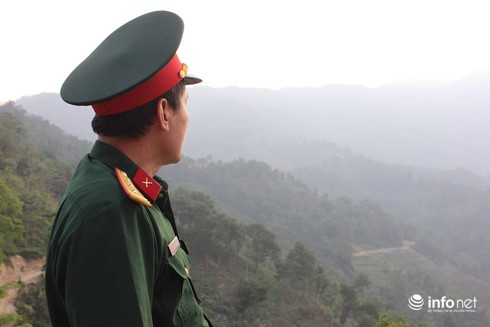 Bộ trưởng Trương Minh Tuấn thắp hương tưởng niệm liệt sĩ Mặt trận Vị Xuyên - ảnh 4