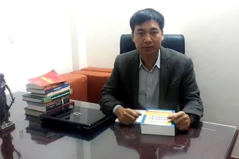 Cấm người mẫu chụp ảnh khỏa thân - Một quy định thừa, trái Hiến pháp? - ảnh 1