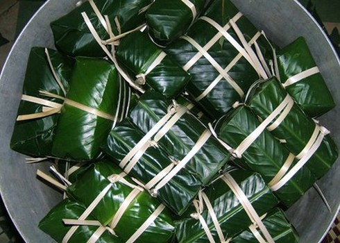 Clip cách gói bánh chưng không cần khuôn - ảnh 4