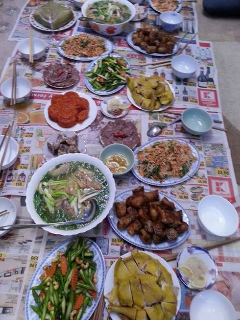 Ăn Tết xa xứ: Khi cơn mưa vàng trổ bông - ảnh 2