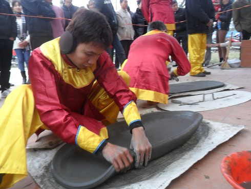 Chơi pháo đất ở đền Trần Thái Bình - ảnh 8