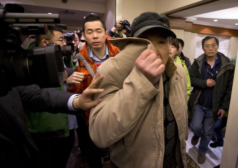 Toàn cảnh chiến dịch tìm kiếm máy bay mất tích ngày thứ 2 - ảnh 1