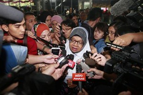 Mới: Việt Nam đã tiếp cận vị trí nghi ngờ có mảnh vỡ máy bay - ảnh 24