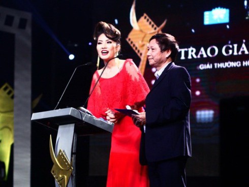 Ngắm dàn sao Việt trên thảm đỏ Cánh diều vàng - ảnh 12