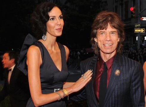Bạn gái của ngôi sao rock Mick Jagger treo cổ tự sát - ảnh 1