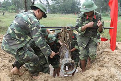Hôm nay, sẽ xử lý quả bom nằm gần khu dân cư ở Đăk Nông - ảnh 1