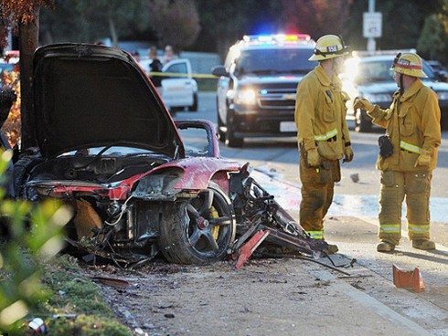 Paul Walker và bạn bị “giết chết” bởi tốc độ - ảnh 2