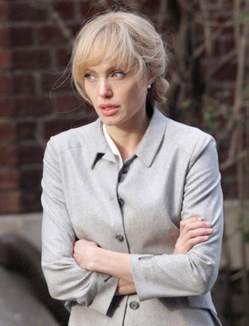 Angielina Jolie siêu quyến rũ ngày ấy, bây giờ - ảnh 10