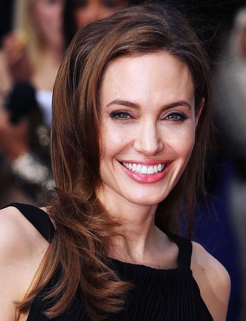 Angielina Jolie siêu quyến rũ ngày ấy, bây giờ - ảnh 14