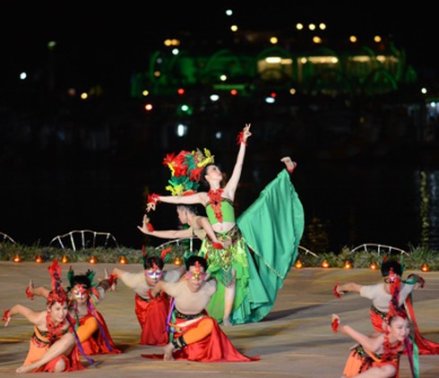 Sông Hương luyến lưu giã bạn... - ảnh 2