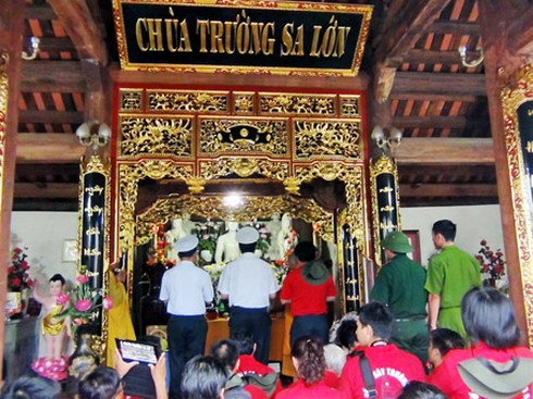 Cung tiến tượng Phật ngọc cho chùa Trường Sa Lớn - ảnh 1