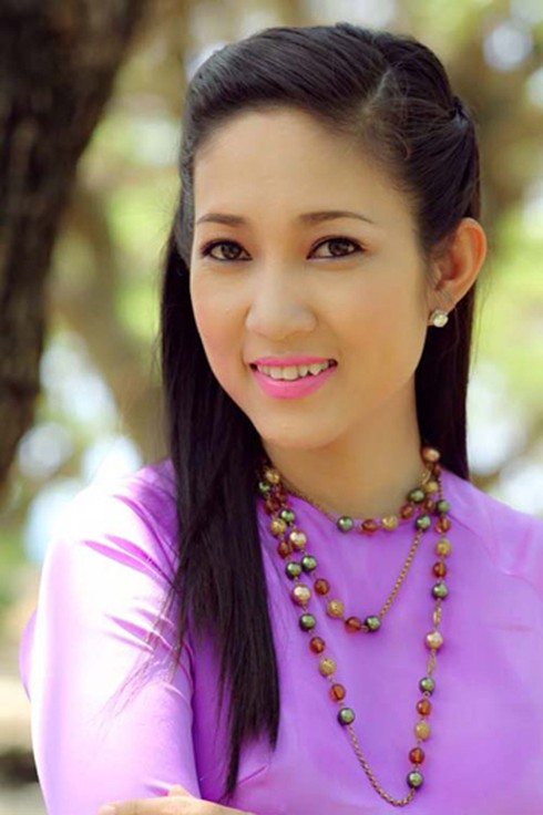 Thiếu tá - nghệ sỹ Thanh Thúy