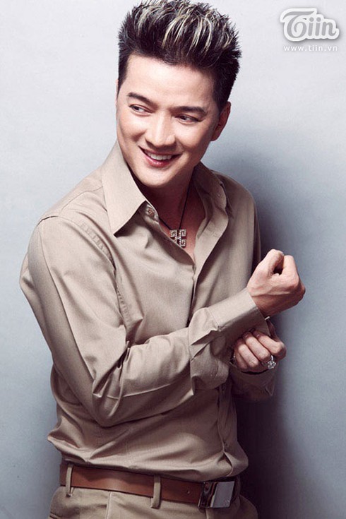 5 ca sĩ nổi tiếng thi đâu trượt đấy - ảnh 1