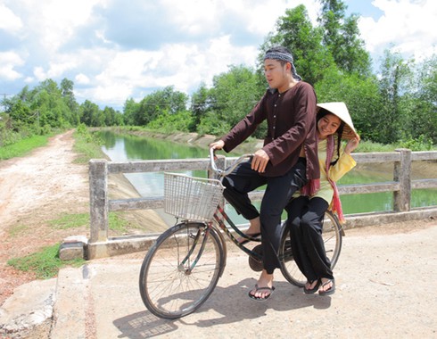 Chàng trai hai giọng của X-Factor ra mắt MV đầu tay - ảnh 3