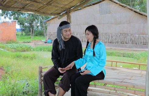 Chàng trai hai giọng của X-Factor ra mắt MV đầu tay - ảnh 4