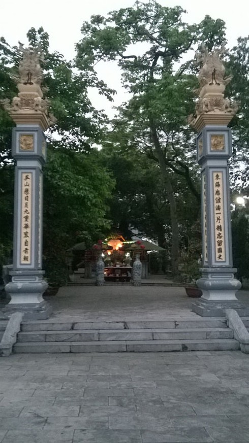 Đền ‘vua quan giải hạn’ trong khuôn viên Trung tâm hội nghị quốc gia - ảnh 3