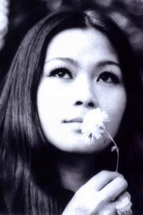 Những cuộc tình ồn ào của ca sĩ Khánh Ly - ảnh 1