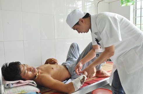 Truy đuổi kẻ trộm, xã đội phó và công an viên bị thương - ảnh 1