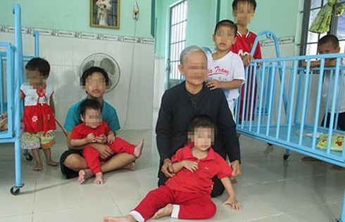 Nghi vấn về 5 đứa trẻ không rõ lai lịch trong cô nhi viện - ảnh 1