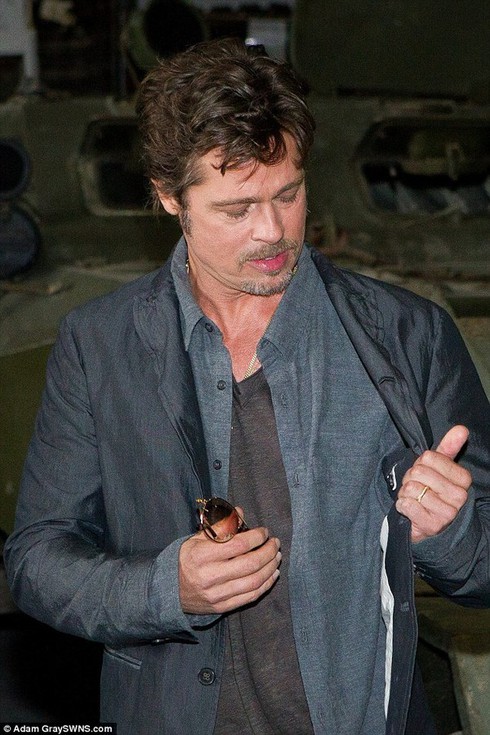 Angelina Jolie đã chính thức kết hôn cùng Brad Pitt - ảnh 3