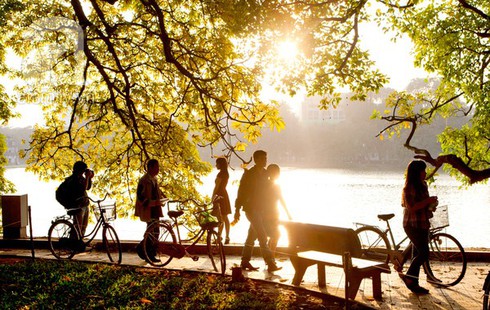 Dự báo thời tiết ngày 4/9: Miền Bắc ngày nắng, mưa rải rác phía Nam - ảnh 1