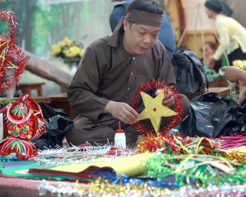Xuân Bắc, Thúy Hằng, Tấn Minh háo hức dự trung thu đậm chất Việt - ảnh 6