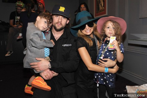 Điểm danh sao Hollywood từng ‘bán con’ cho tạp chí - ảnh 9