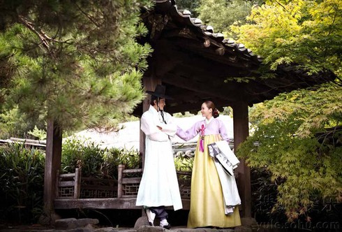 Những bức ảnh cưới đẹp như phim cổ trang của Chae Rim - Cao Tử Kỳ - ảnh 2