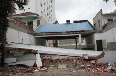 3 người bị thương do sập dầm bê tông - ảnh 1