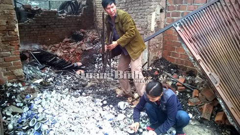 Cháy chợ Ba Đồn: Tiểu thương thất thần nghĩ cảnh trắng tay, nợ nần - ảnh 4