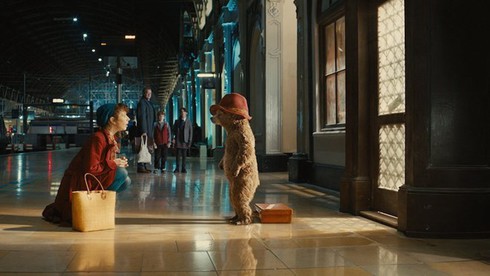 Gấu Paddington: Phim hay về đề tài gia đình dịp nghỉ lễ - ảnh 1