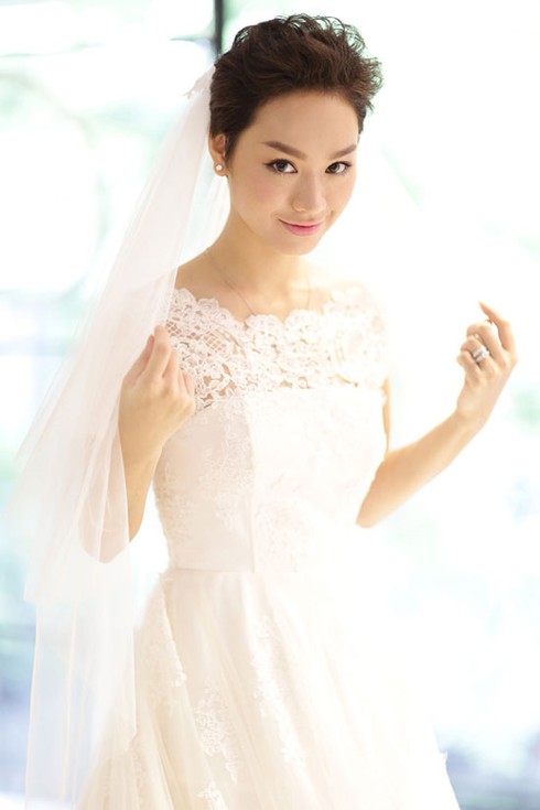 Cận cảnh những váy cưới lộng lẫy của Sao Việt trong năm 2014 - ảnh 4