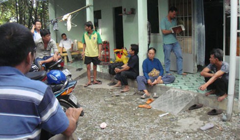 Một phụ nữ treo cổ tự tử - ảnh 1