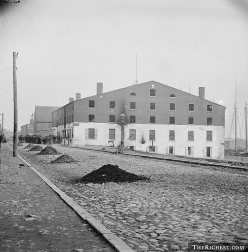 Những vụ vượt ngục táo bạo nhất lịch sử - ảnh 2