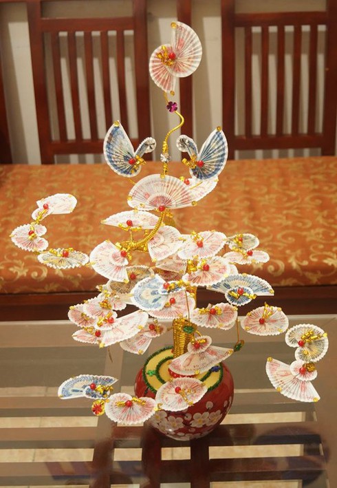 Gấp 20 lần giá trị thực, cây tiền tài từ tiền thật vẫn cháy hàng - ảnh 4