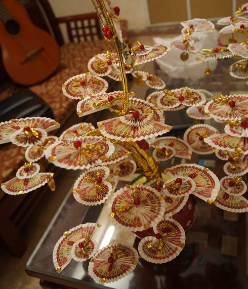 Gấp 20 lần giá trị thực, cây tiền tài từ tiền thật vẫn cháy hàng - ảnh 6