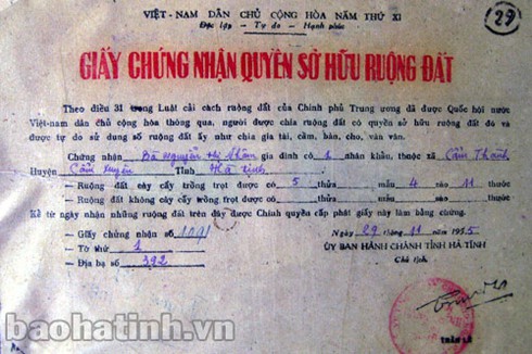 Ông giáo già với bộ sưu tập đồ cổ