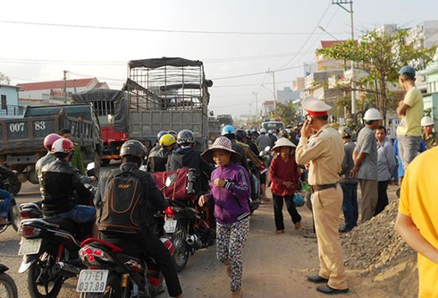 Bình Định: Tai nạn giao thông làm quốc lộ 1A bị ùn tắc gần 3km - ảnh 1