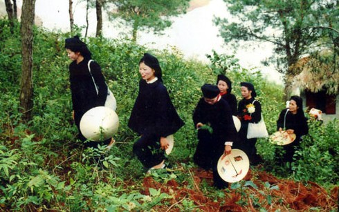Tháng Giêng đi hội hát - ảnh 1