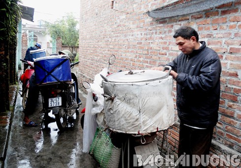 Về Chuẩn Thừng ăn tiết hầm lá ngải - ảnh 1