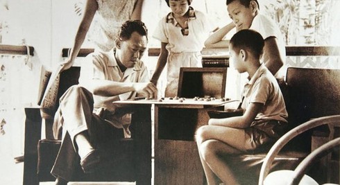 Ông Lý Quang Diệu dạy con như thế nào? - ảnh 1